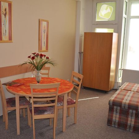 Hotel Decin Exterior photo